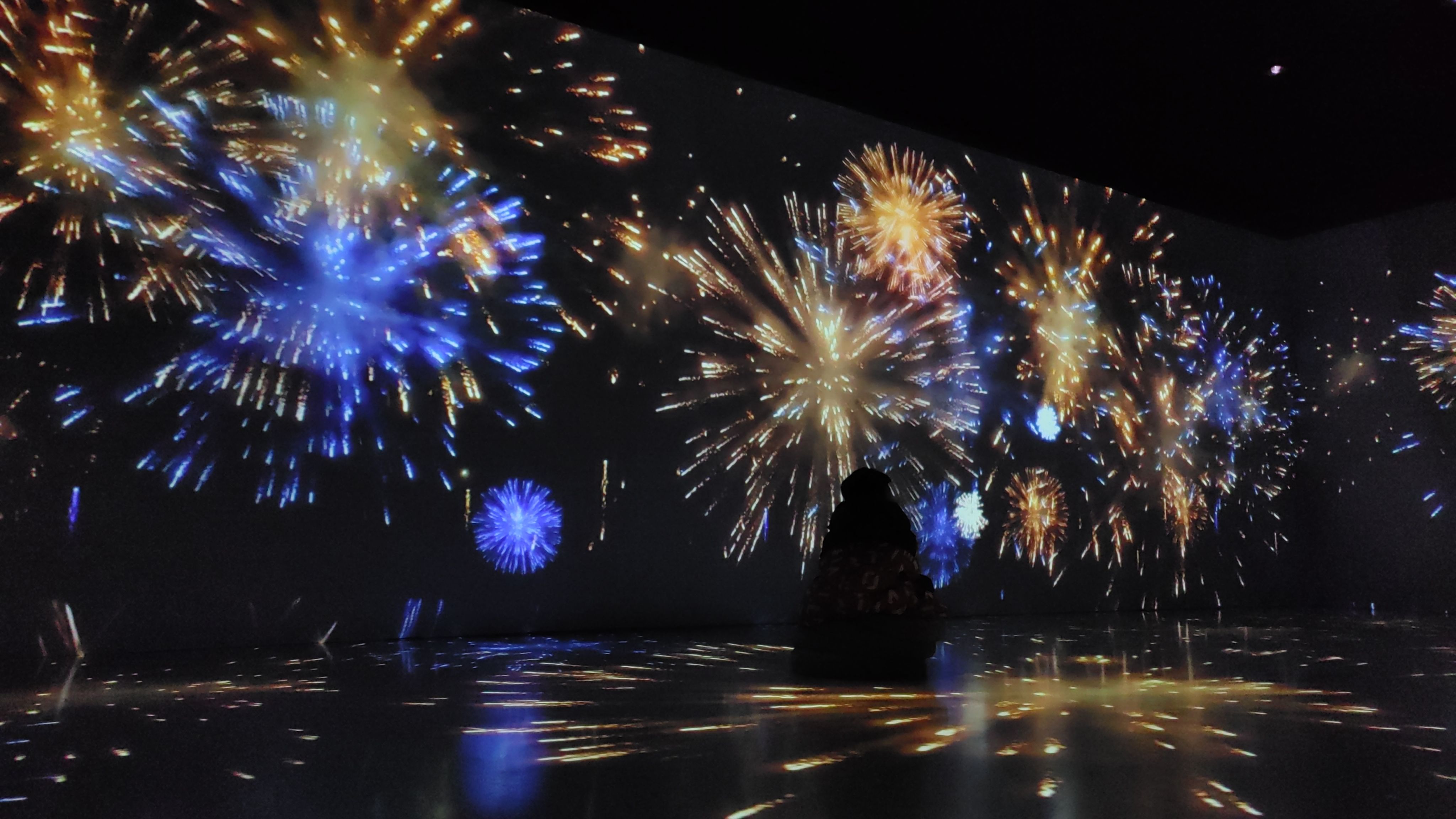 精彩瞬间不容错过，现场气氛高涨的简单介绍