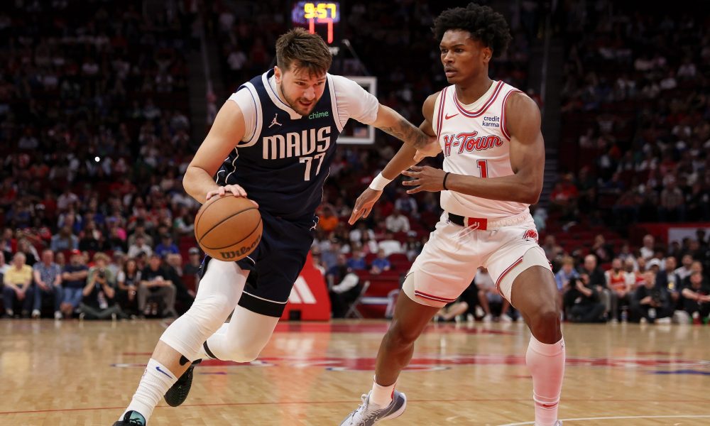 深圳佳兆业客场憾负大连一方，遭遇挑战