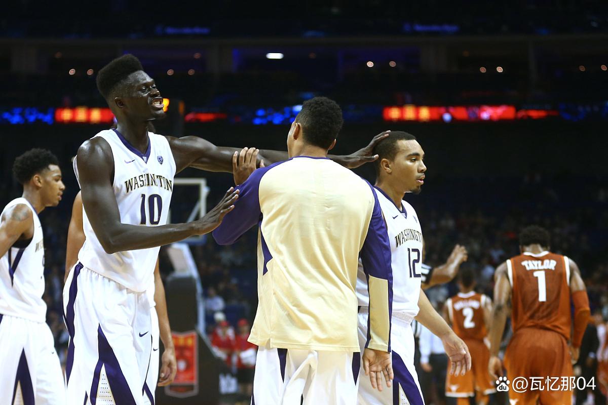 爵士逆转快船,魔术师保持实力 爵士逆转快船,魔术师保持实力