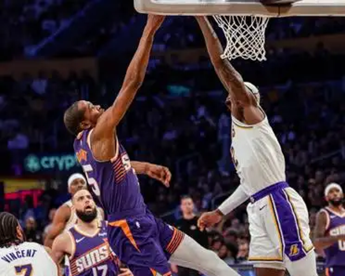 关于太阳惨败湖人，遭遇四连败的信息