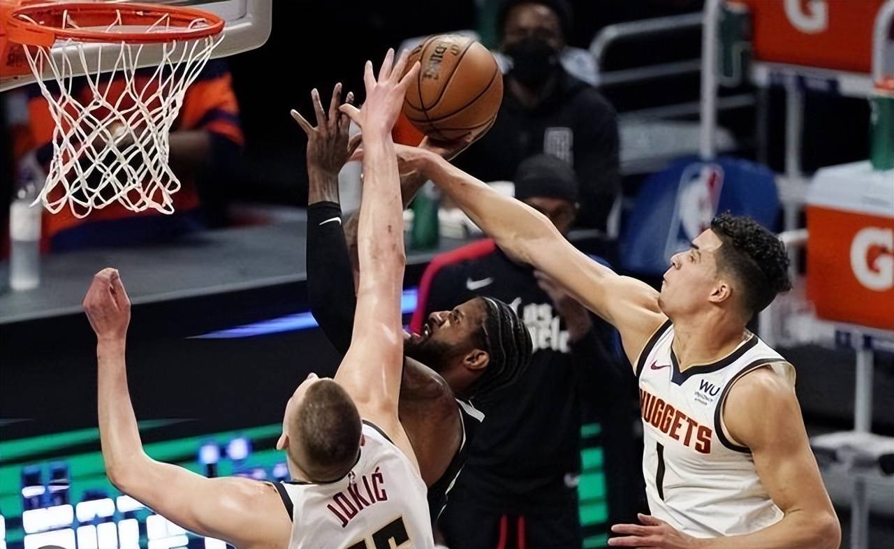 掘金战胜快船，约基奇砍下三双