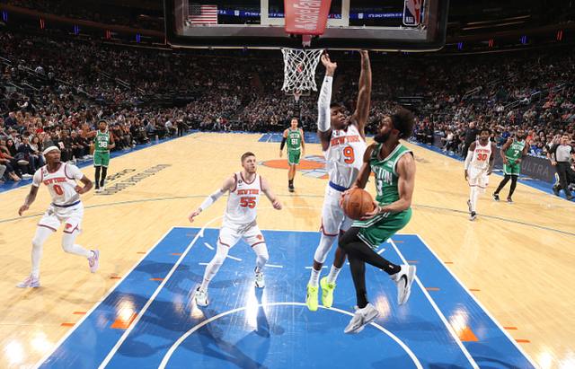 尼克斯完胜广东队，塔图姆扛起全队